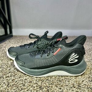 Under Armour Curry 3Z7 Men’s Size 7.5 Mid Black  Basketball Shoes 3026622-100